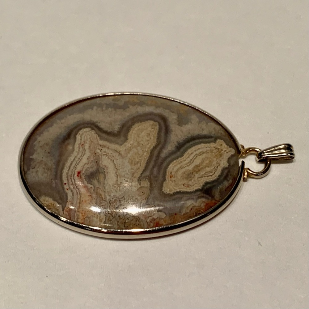 Vintage Laguna Lace Banded Agate Oval Pendant in 12K White Gold 44mm - Picture 5 of 8